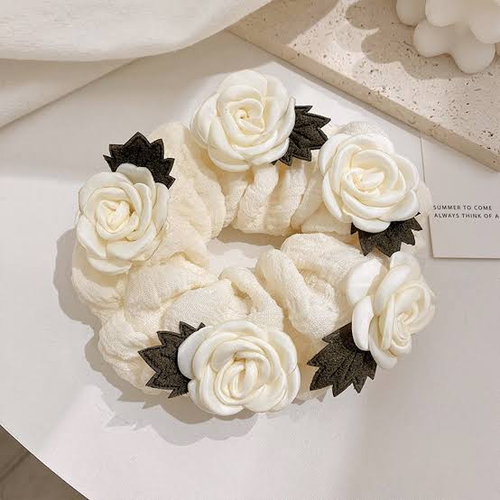 Rosevine Scrunchie