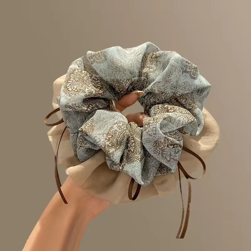 Ivressa Scrunchie