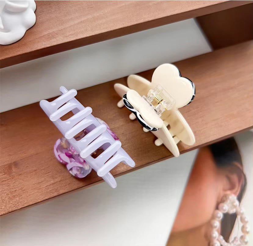 Meringue Claw Clip