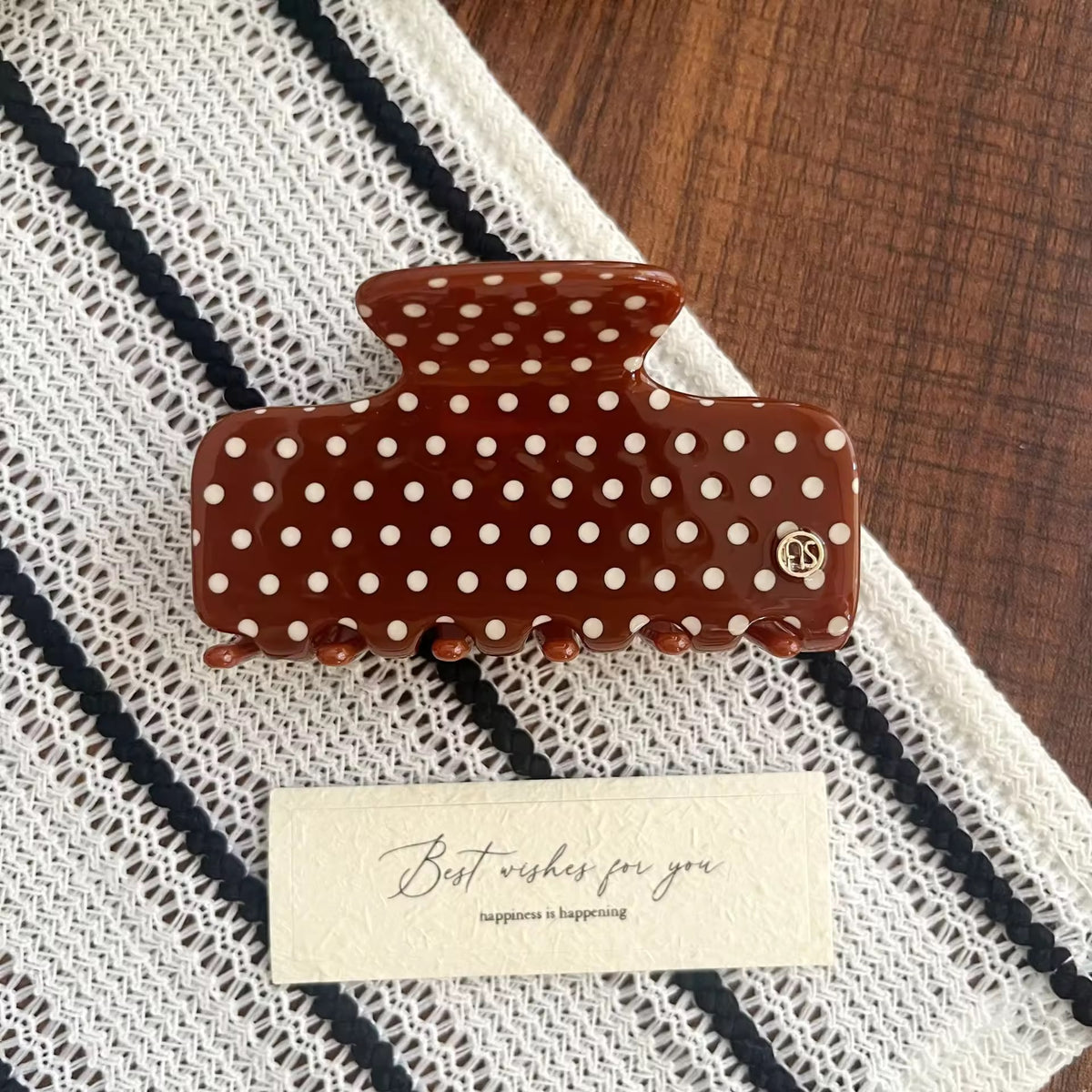 Dottie Square Claw Clip