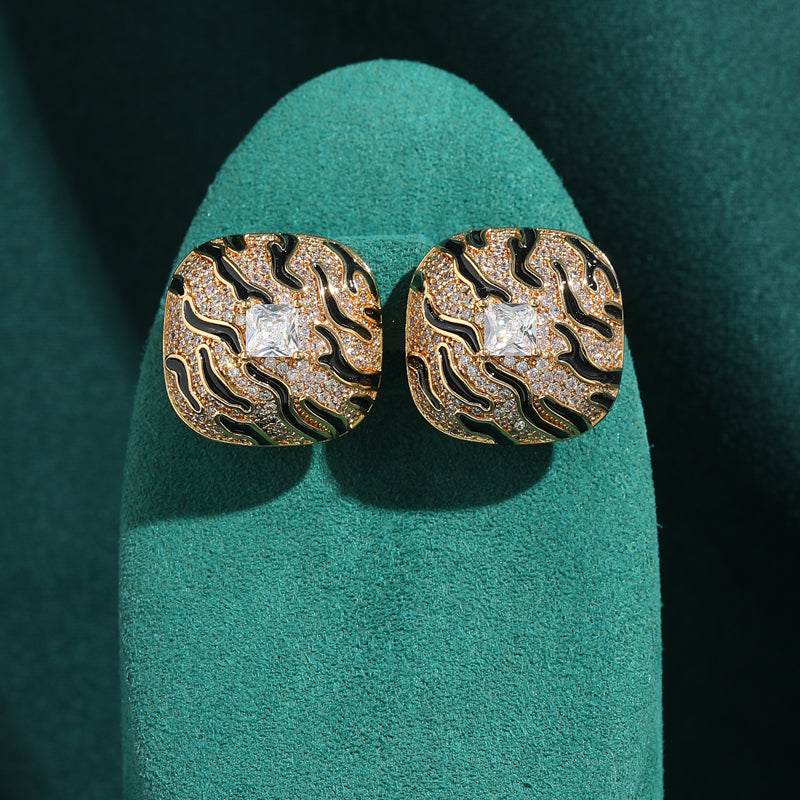 Golden Onyx Antique Earrings
