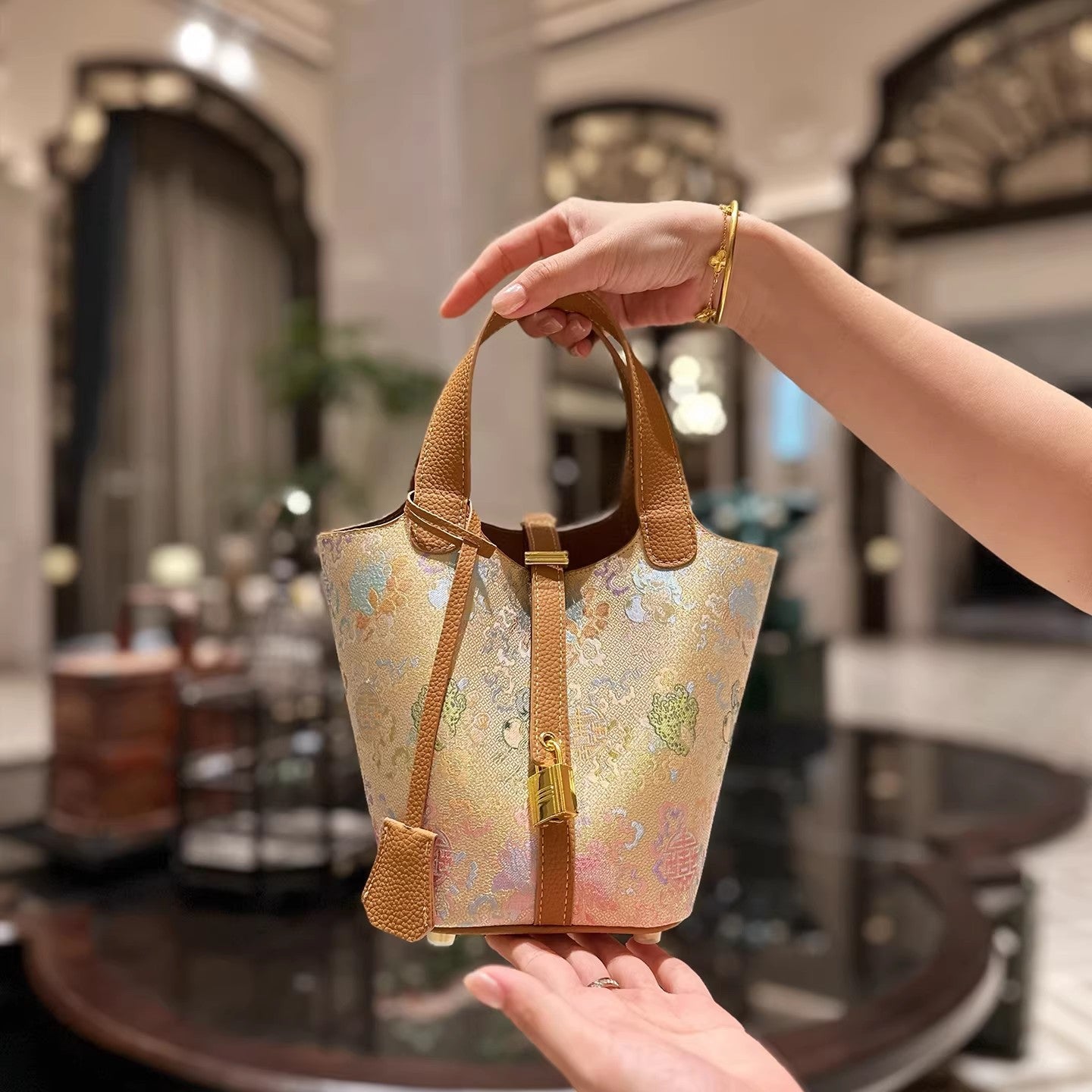 Paloma Brocade Bag (Brown)