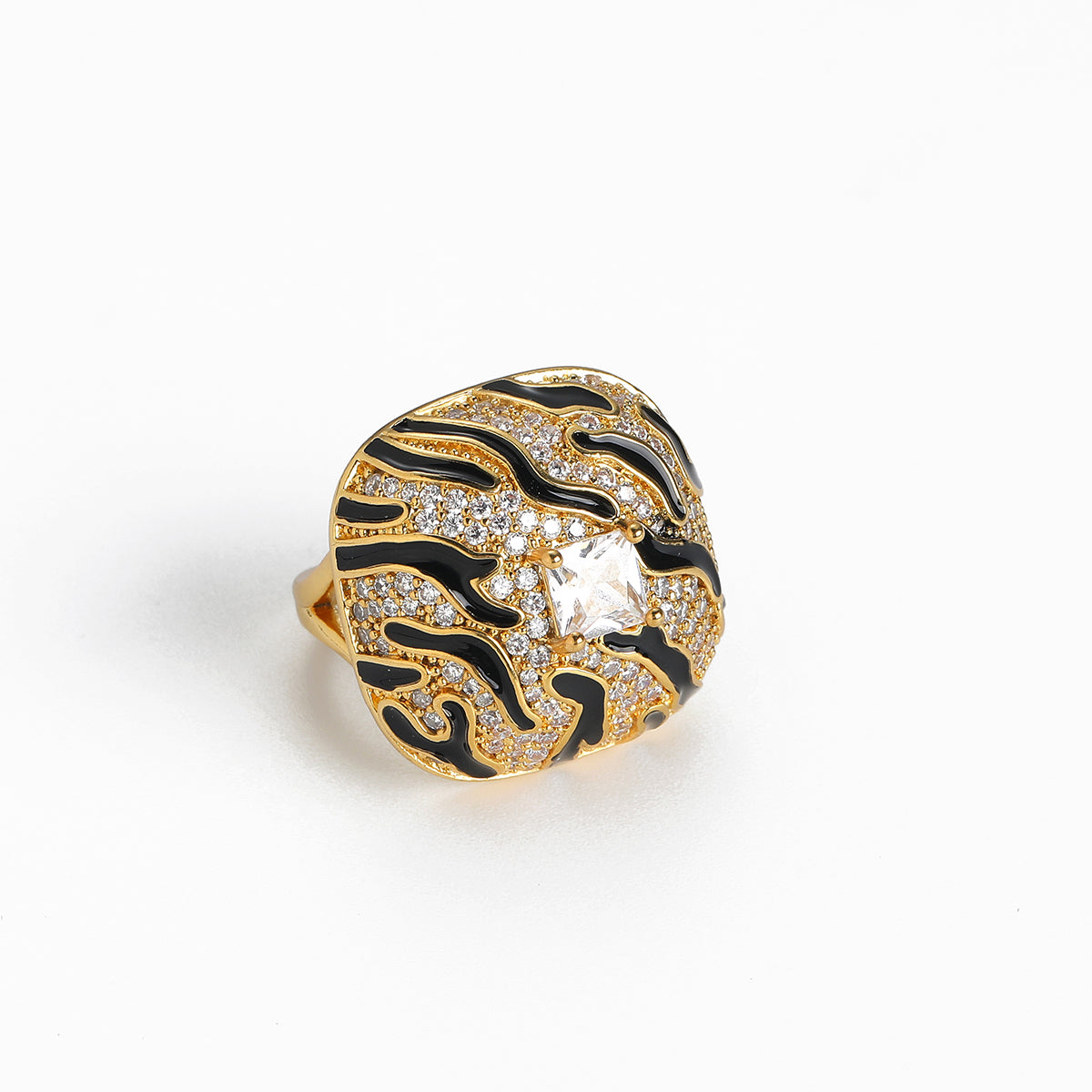 Golden Onyx Antique Ring