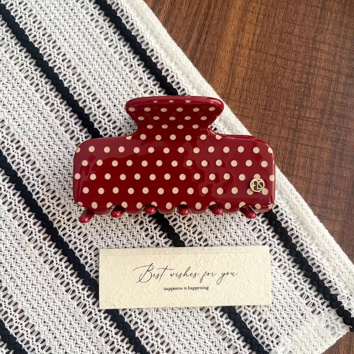 Dottie Square Claw Clip