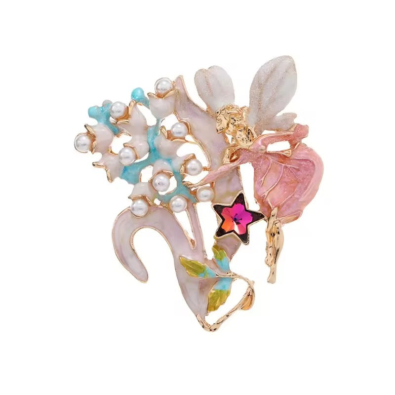 Meadow Hop Brooch