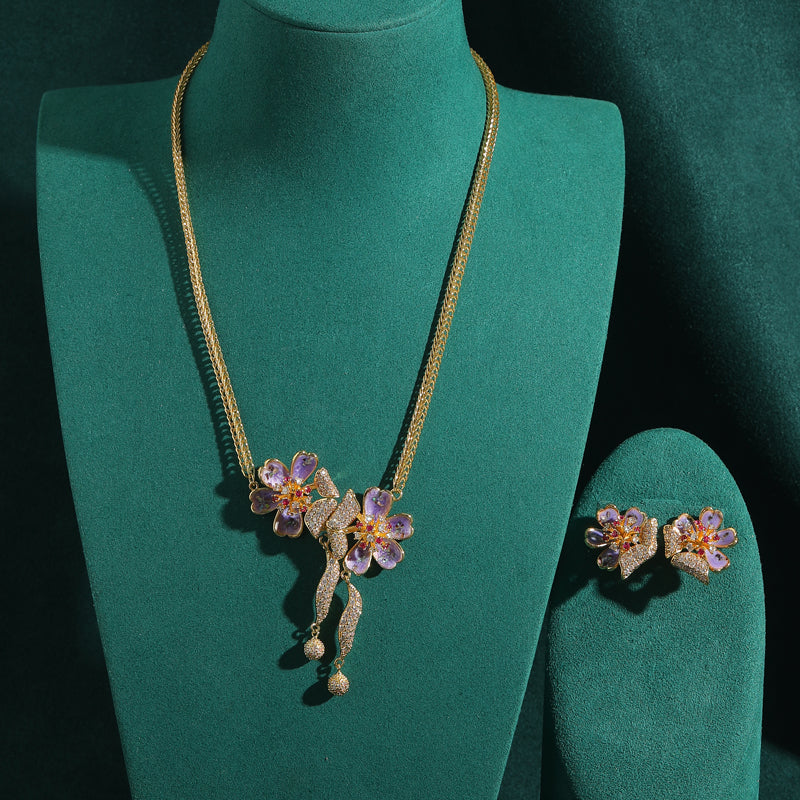 Phalaina Antique Necklace