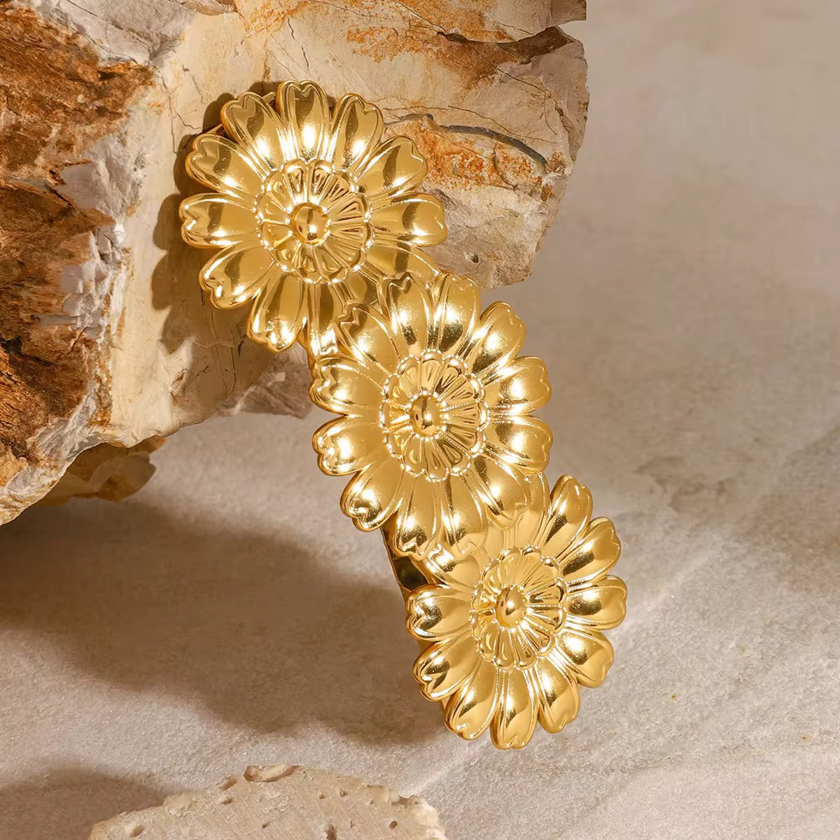 Zella Side Pin