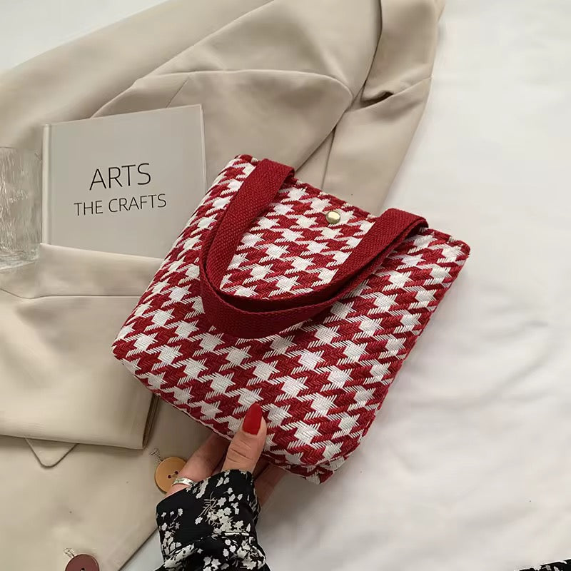 Houndstooth Gift Pouch (Red)