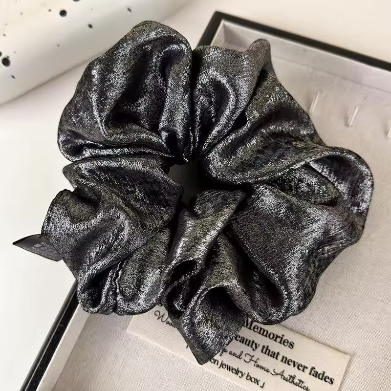 Veloura Scrunchie