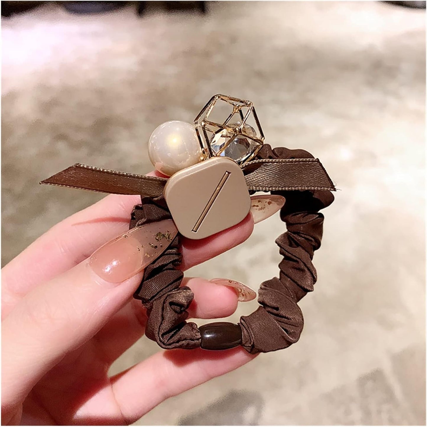 Pearl Whirl Hair Tie