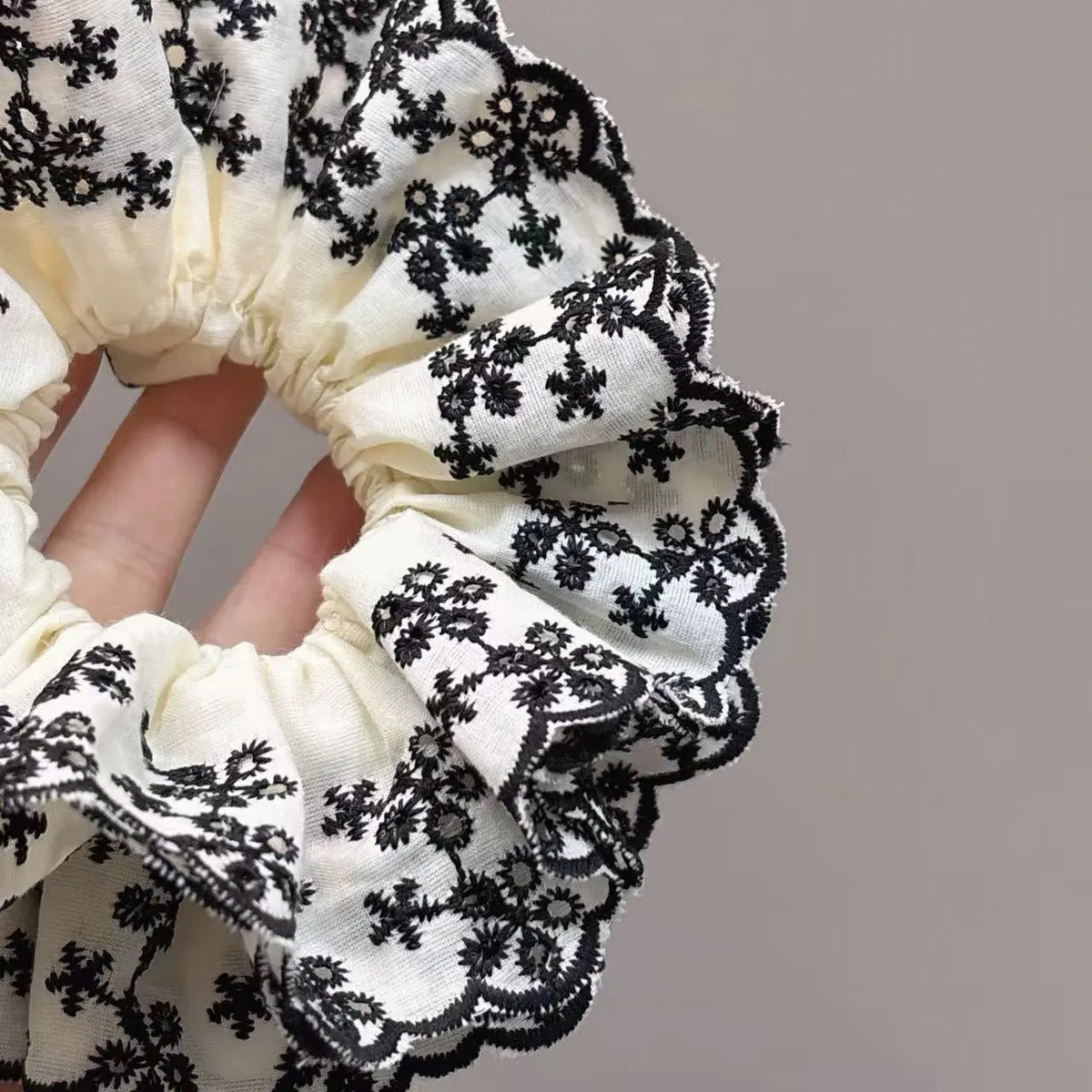 Peririne Scrunchie