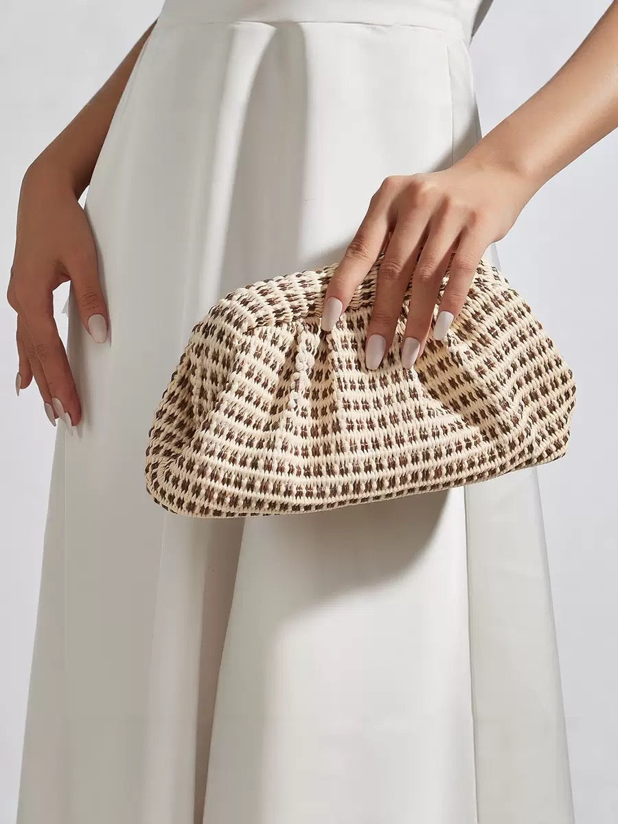 Ielora Evening Bag With Shell Chain
