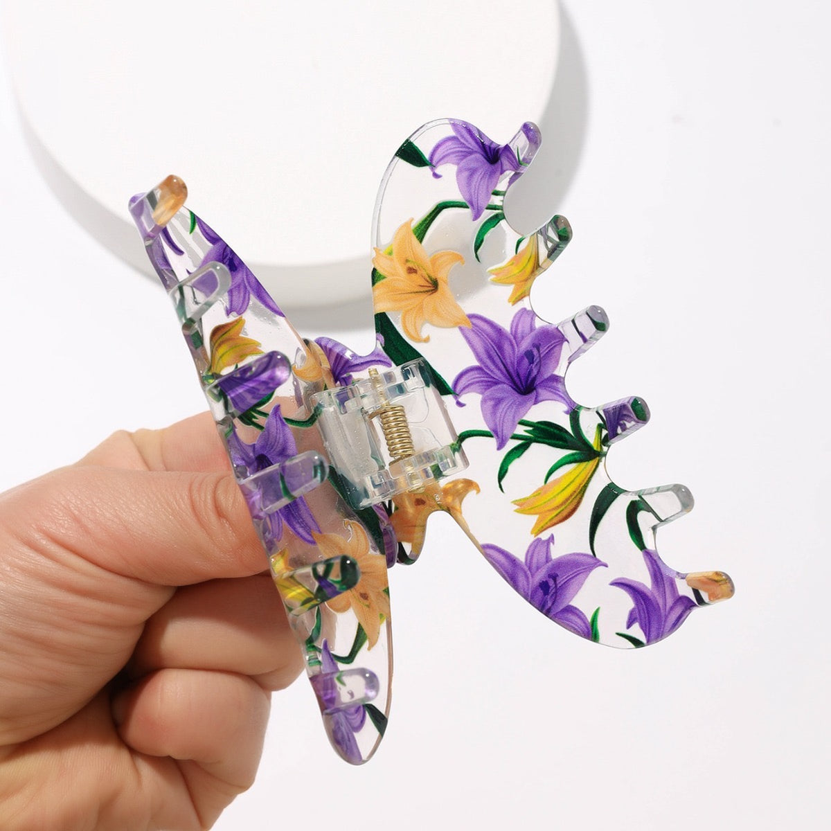 Petal Clear Claw Clip