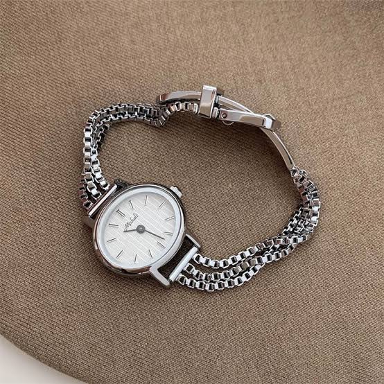 Ismerie Ladies Wrist Watch