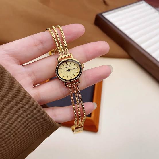 Ismerie Ladies Wrist Watch