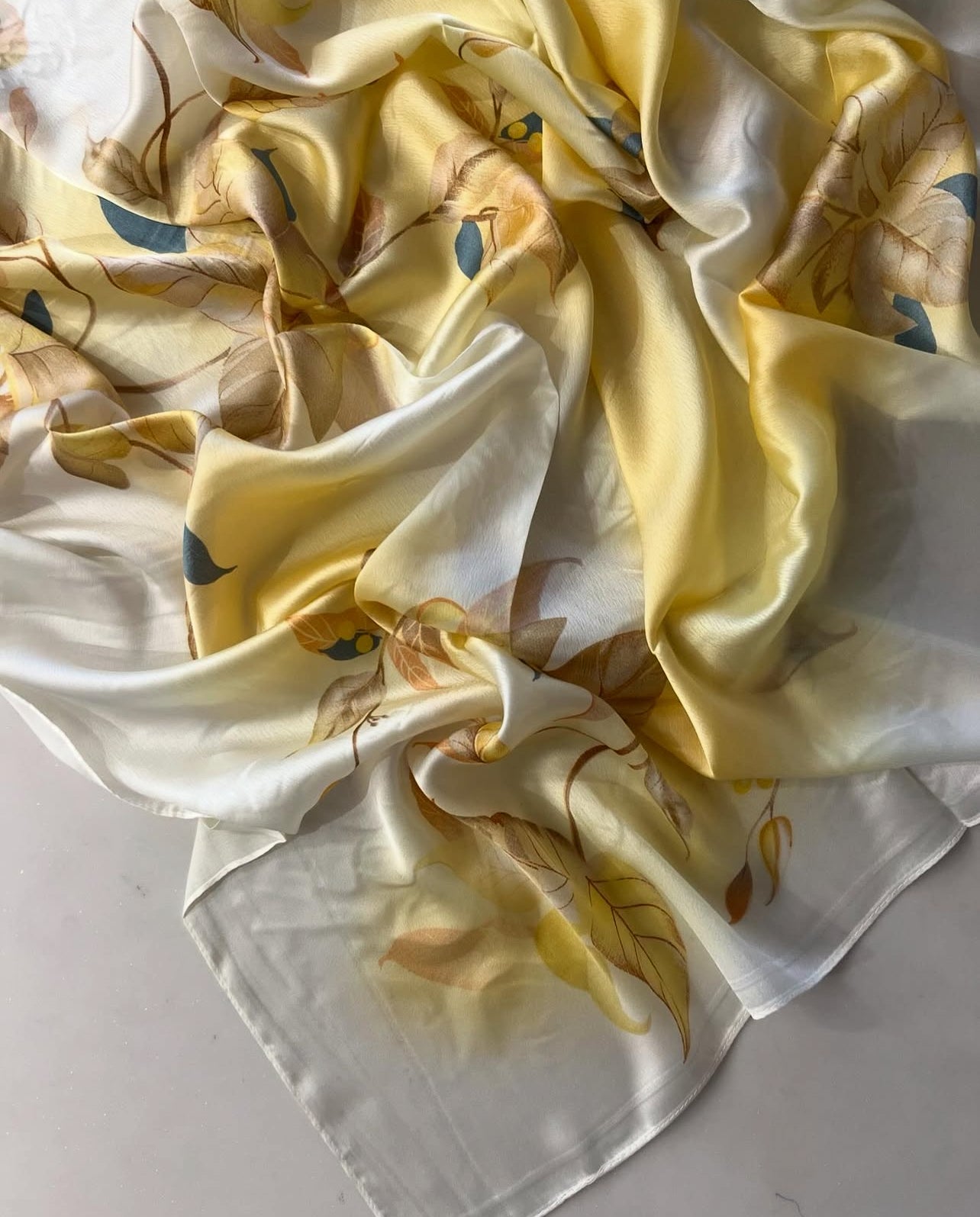Daffodil Silk Stole