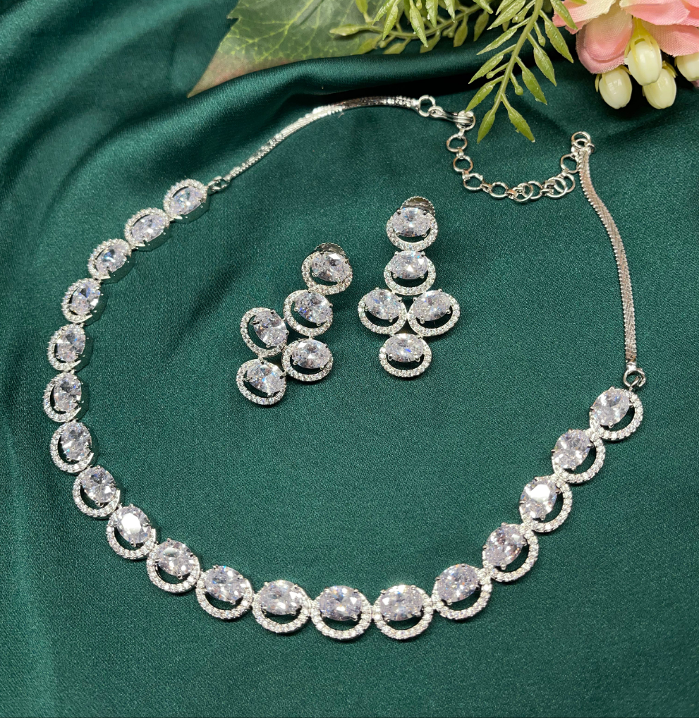 Silverline Necklace set