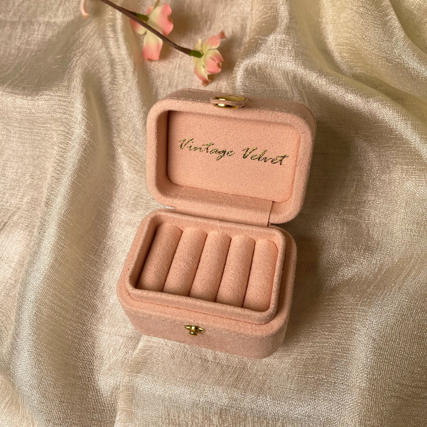 Pine Embroidered Ring Jewelry Box