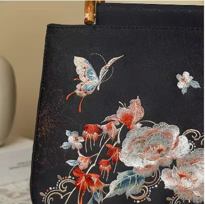 Auvira Embroidered Handbag