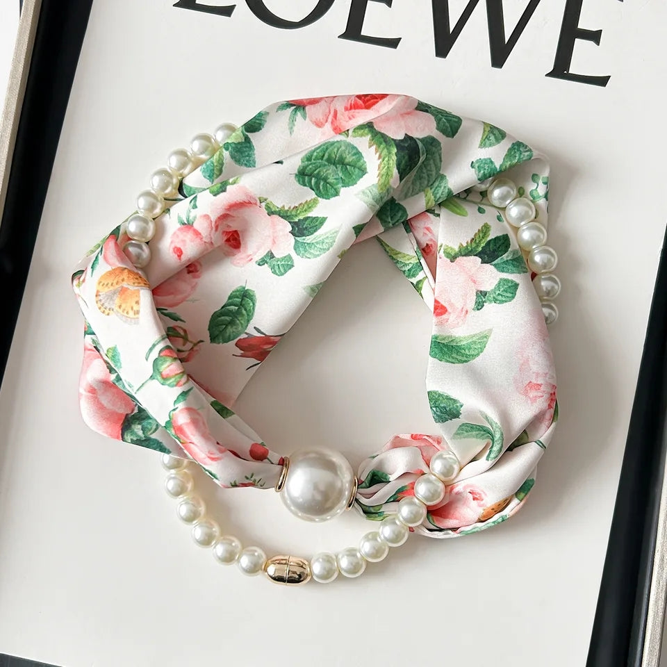 Poise Magnetic Buckle Scarf with Pearl