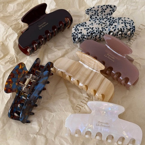 Marble Muse Claw Clip supplier photo