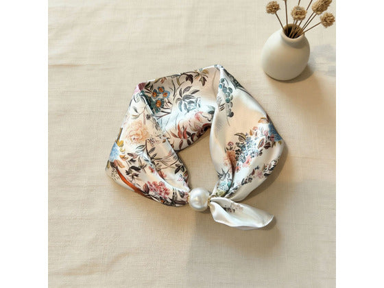 Meadow Muse Magnetic Buckle Scarf with Pearl