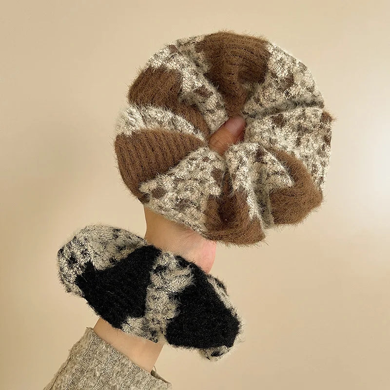 Soft Pom Scrunchie