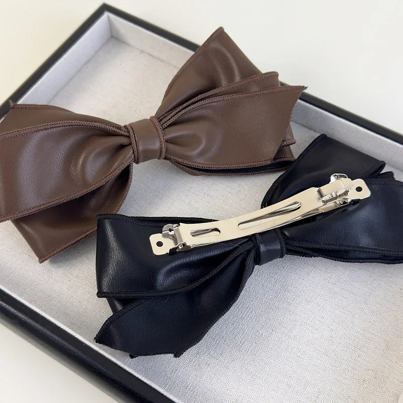 Queen's Baratte Clip