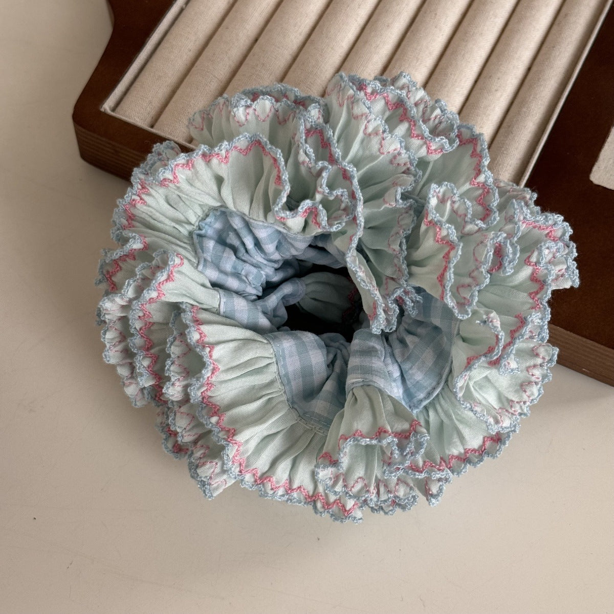 Cravelle Scrunchie