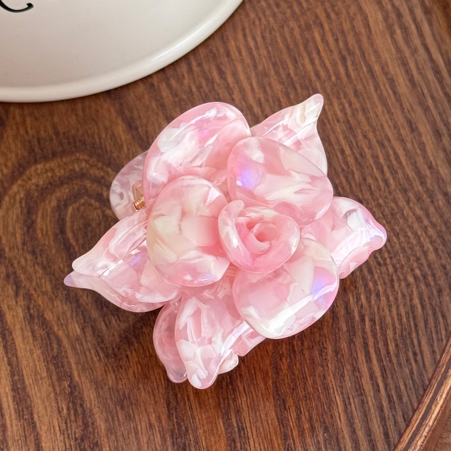 Ylena Claw Clip