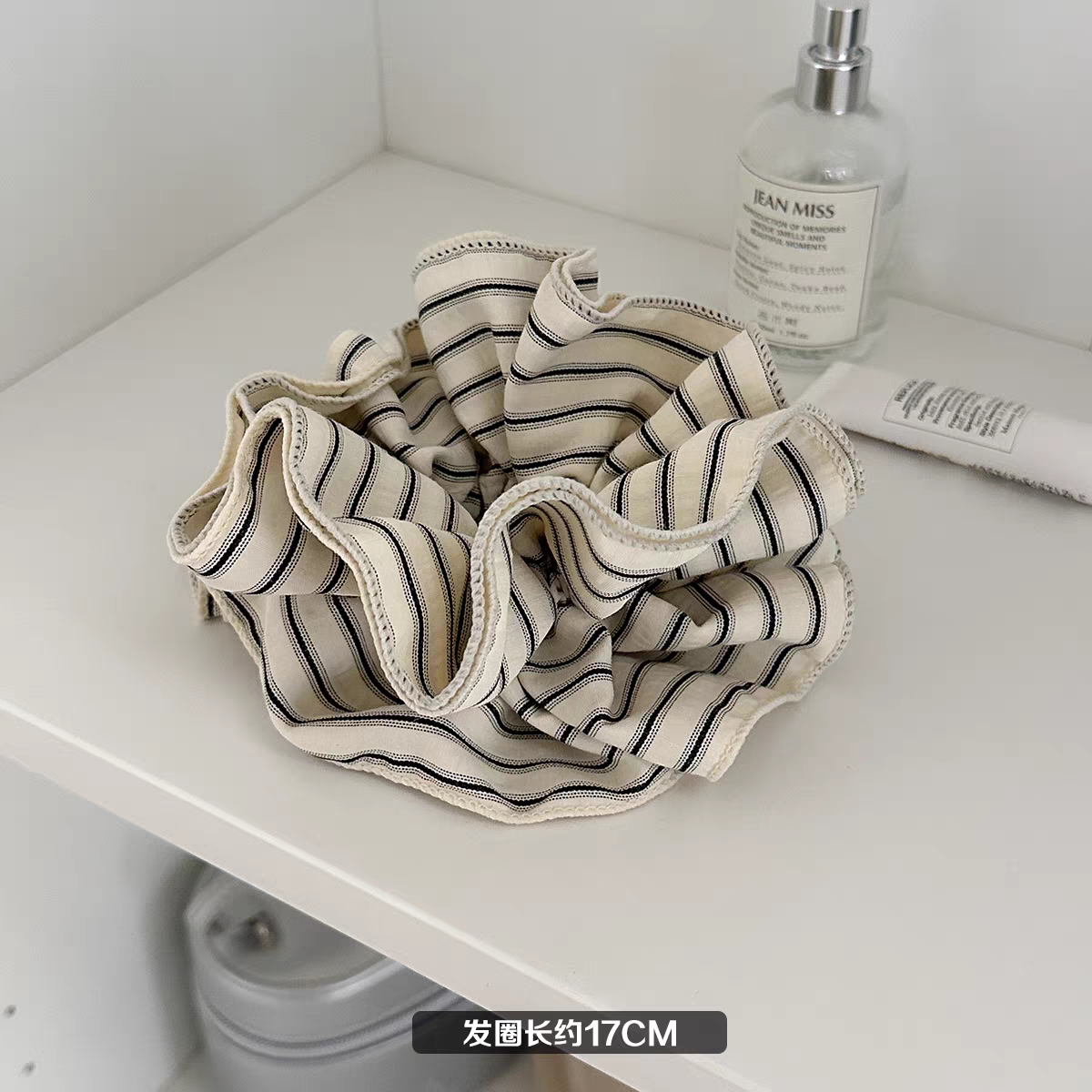 Burgelle Scrunchie