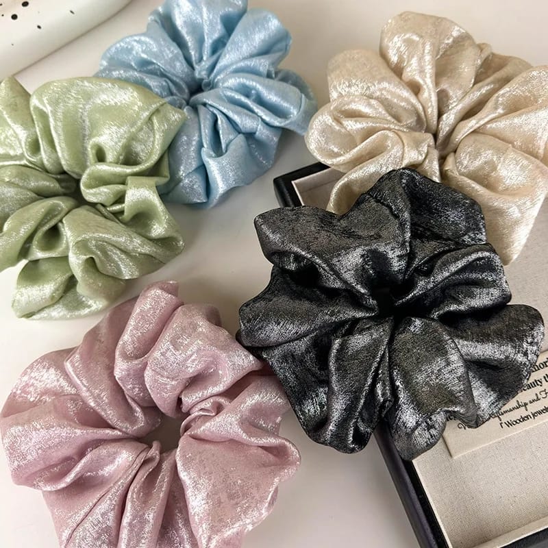 Veloura Scrunchie