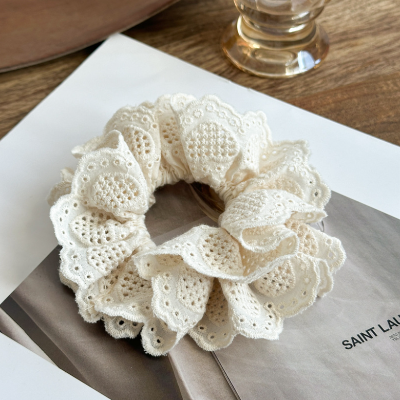Auri Scrunchie