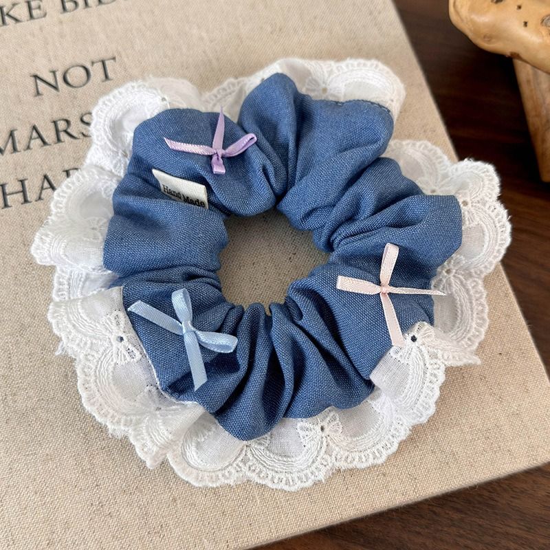 Moonlace Scrunchie