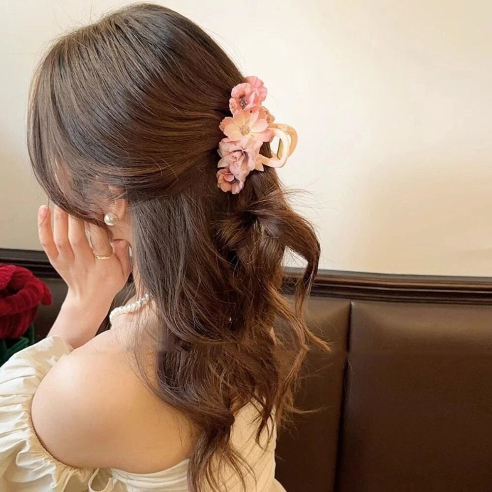 Ruffle Claw Clip