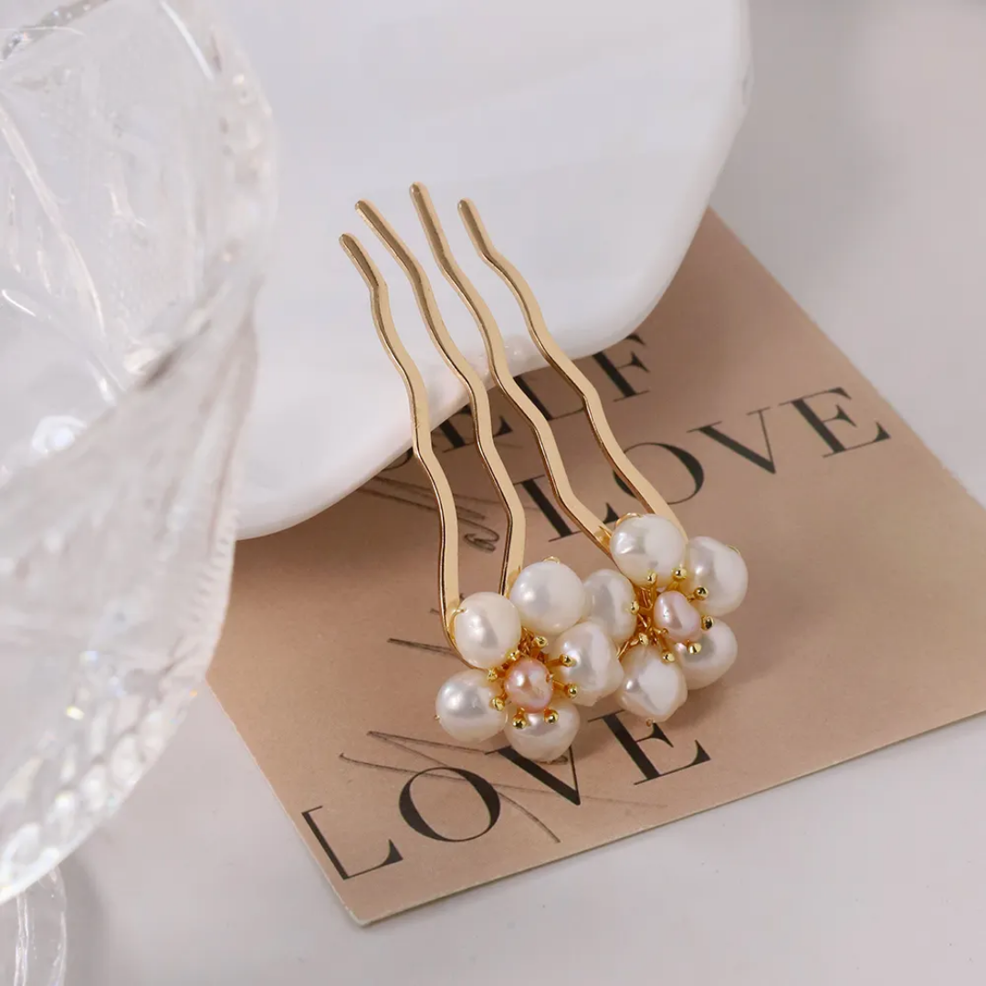 Pherali Freshwater Pearl Haircomb