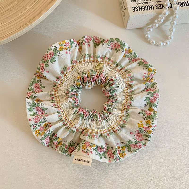 Haloria Scrunchie