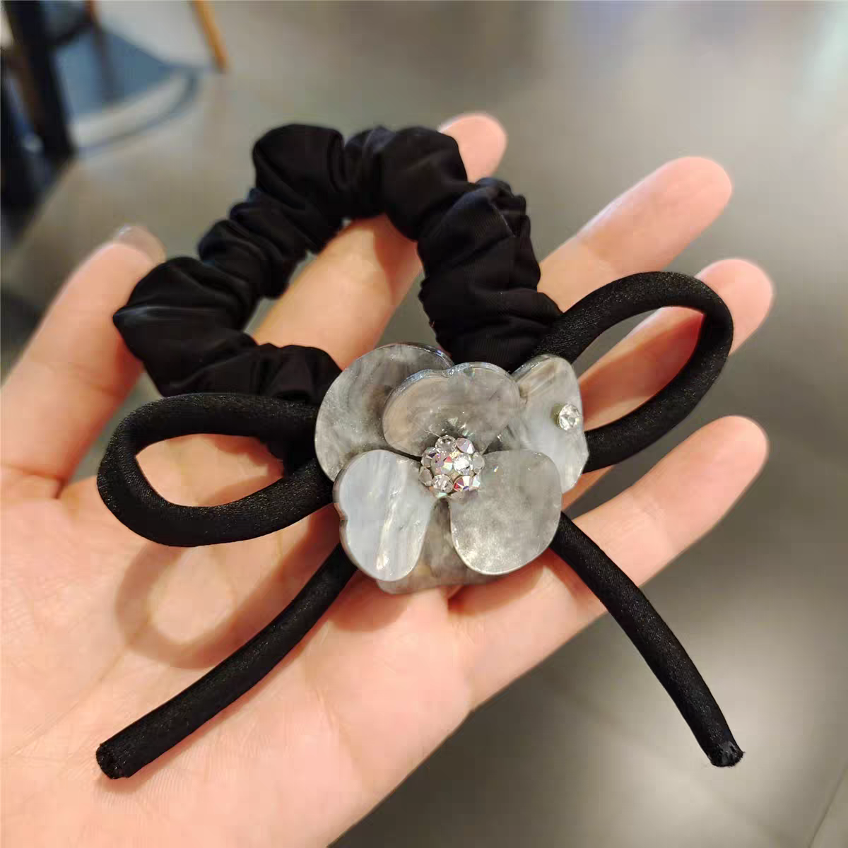 Saphny Hair Tie