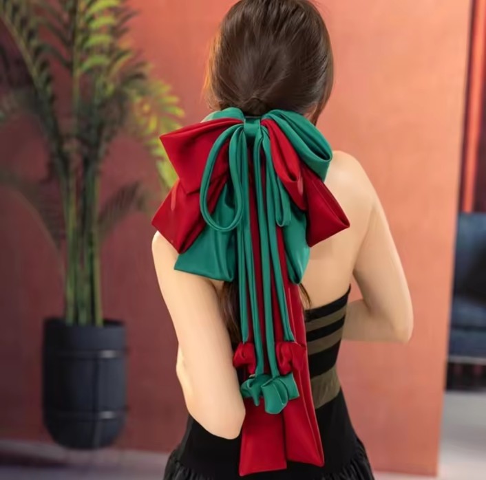 Delicate Dangles Baratte Clip (Green Red)