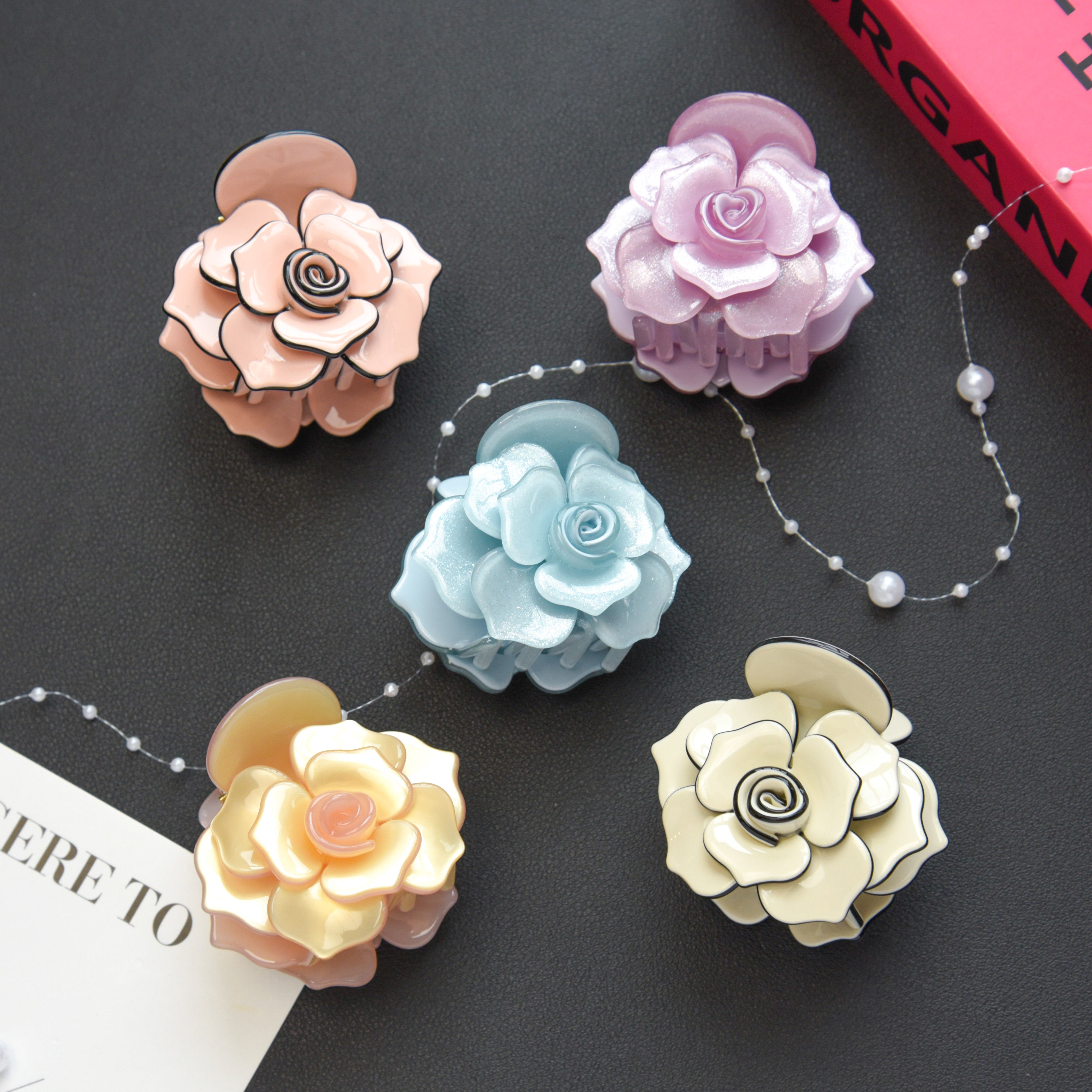Primrose Claw Clip