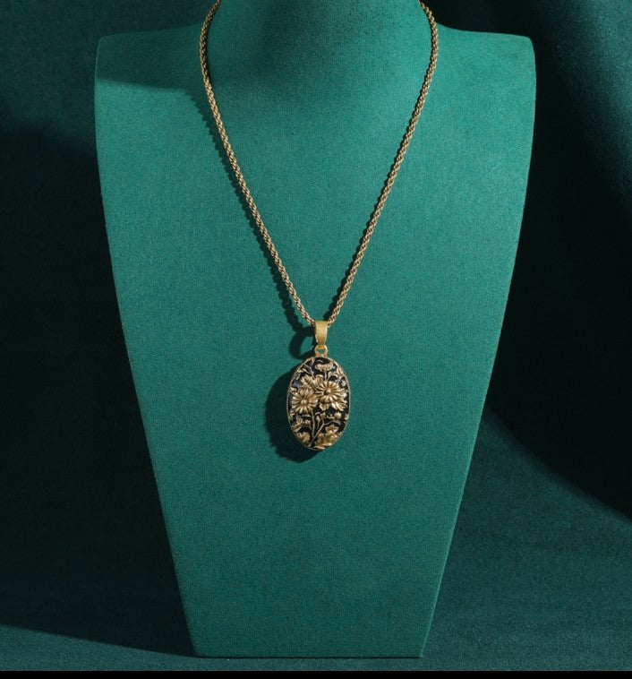 Sunflower Antique Necklace