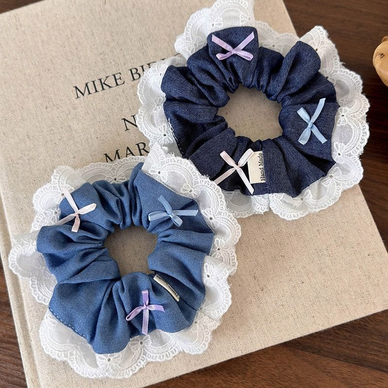 Moonlace Scrunchie