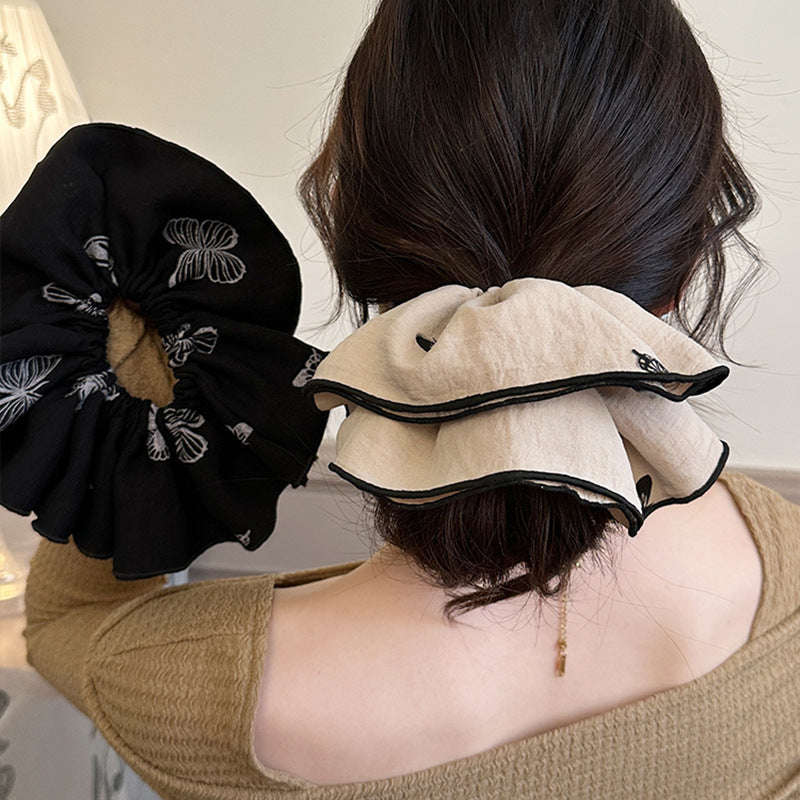 Zyvira Scrunchie