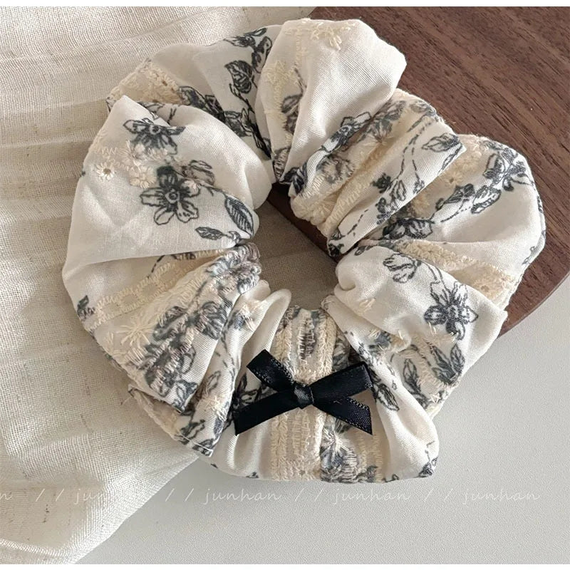 Whirl Scrunchie