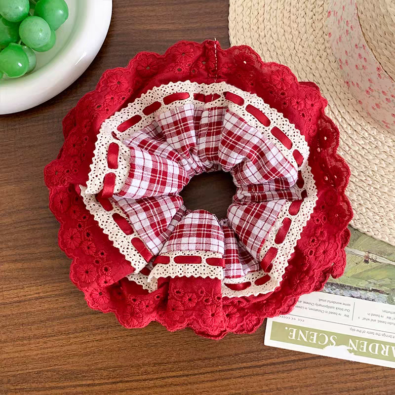 Aelis Lace Scrunchie