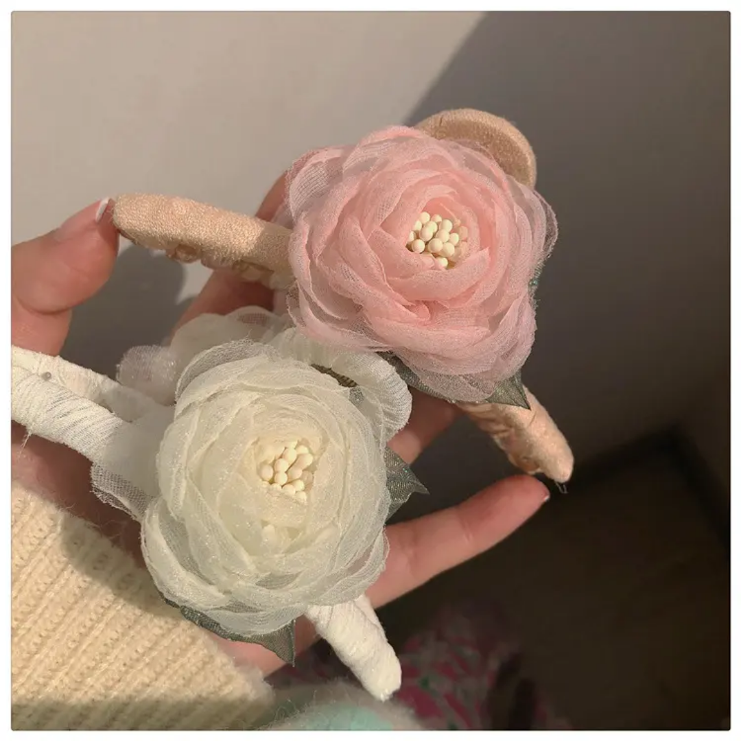 Petaline Claw Clip