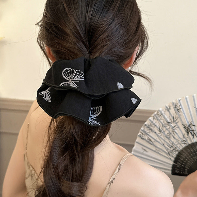 Zyvira Scrunchie