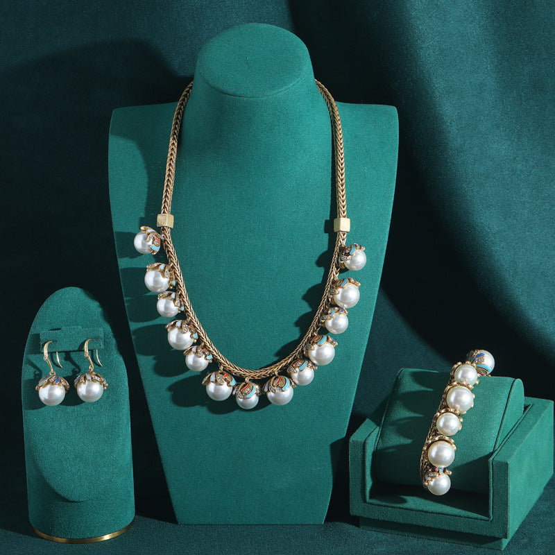 MIreva Glass Pearl Antique Bracelet