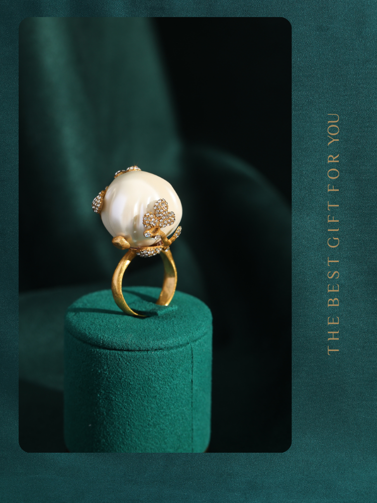 Mariselle Glass Pearl Antique Ring