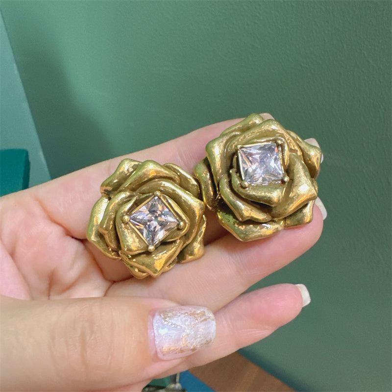 Bloomara Flower Antique Earrings